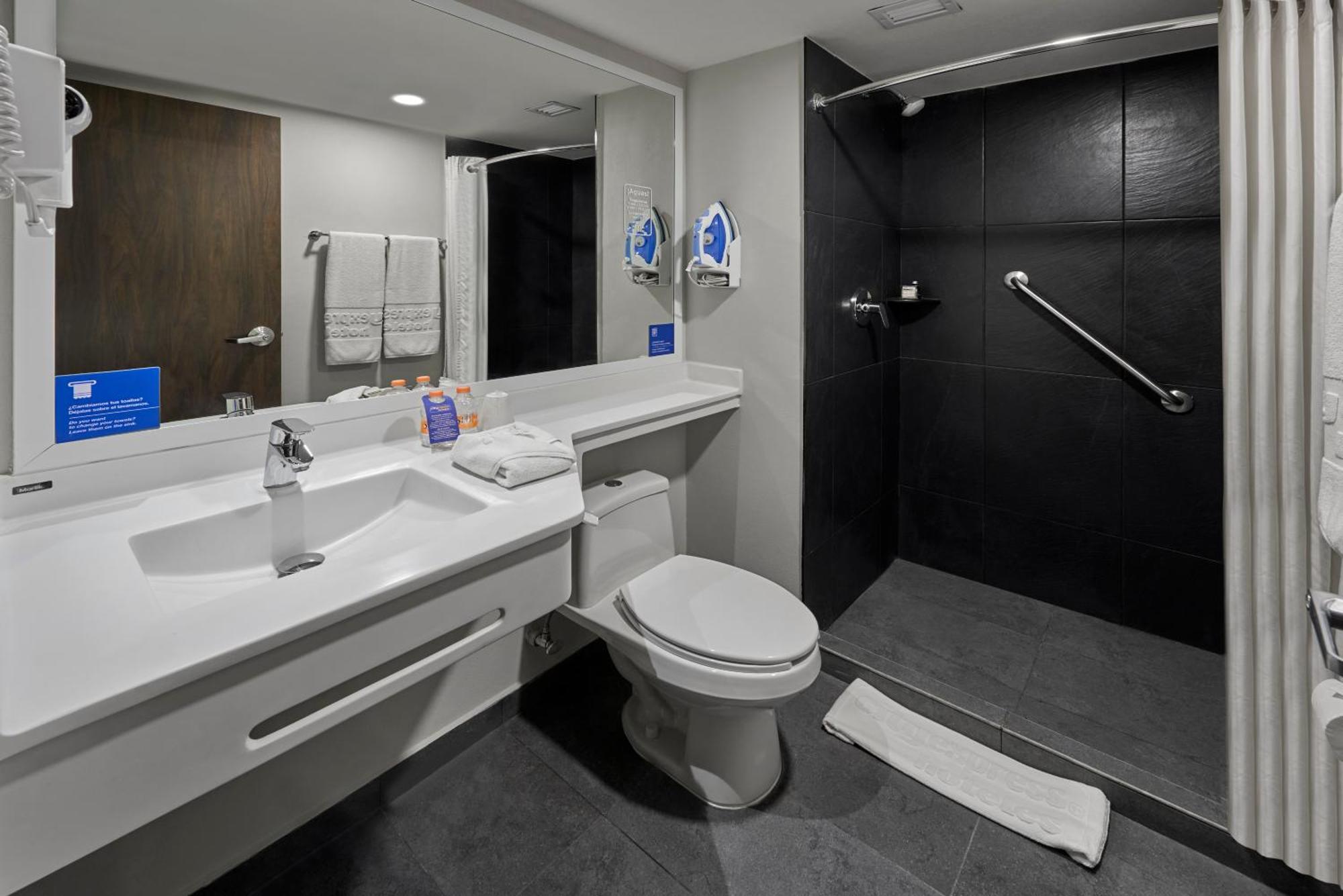 City Express By Marriott Reynosa Aeropuerto Exterior photo